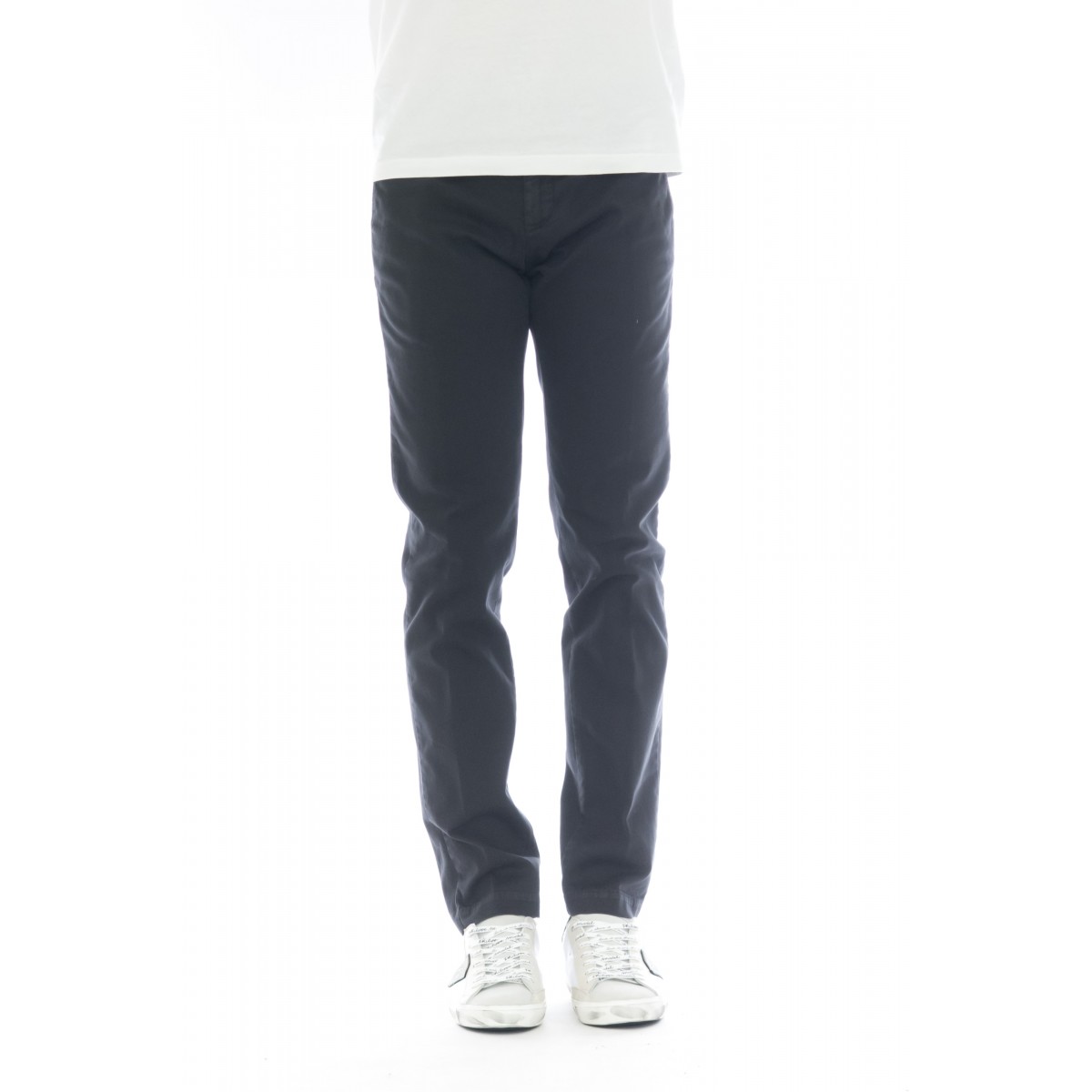 Pantalone uomo - 08l 05 gabardina strech slim lavata Pantalone uomo - 08l 05 gabardina strech slim lavata
