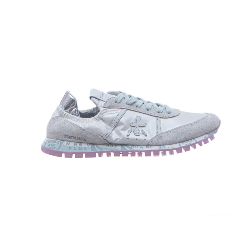 Scarpe con hotsell scritte sulla gomma